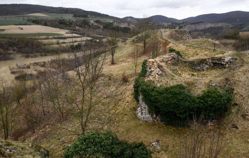 Zřícenina Hradu Tetín, Czech Republic (Czechia)